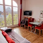 Au Coeur De *